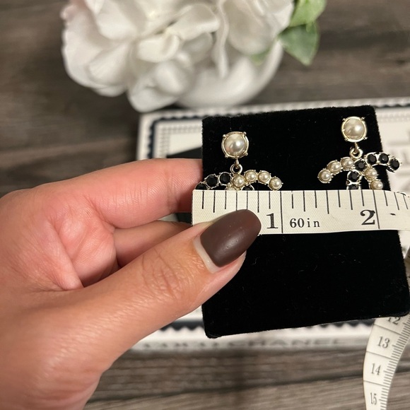 Chanel Large Dangle Crystal & Faux Pearl CC Earrings - Picture 6 of 10